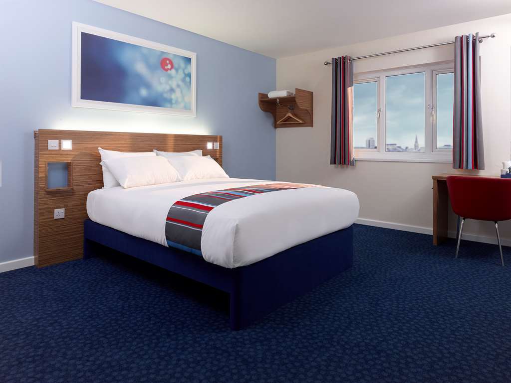 Travelodge Milton Keynes Old Stratford Pokój zdjęcie