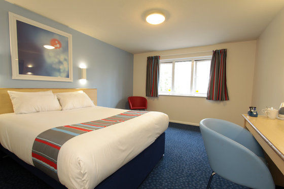 Travelodge Milton Keynes Old Stratford Pokój zdjęcie